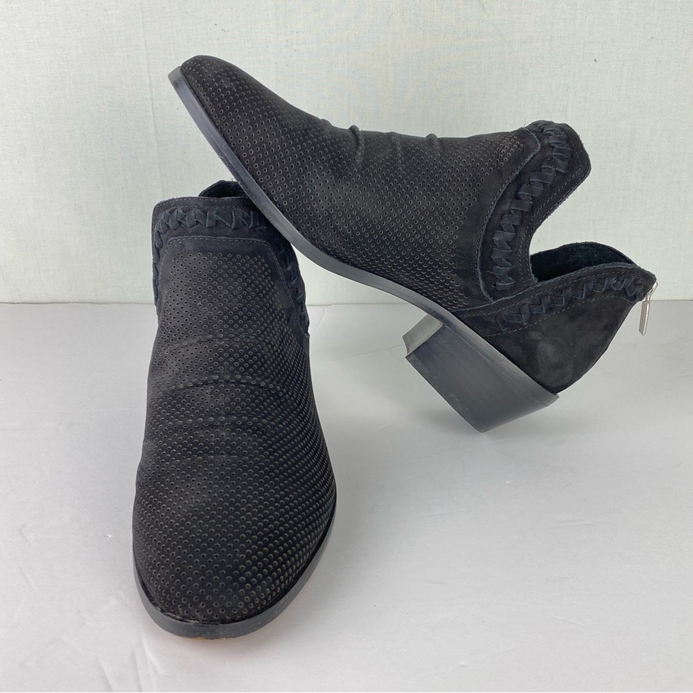 Vince Camuto Women's Perforated Suede Western Inspired Ankle Booties Sz 9W